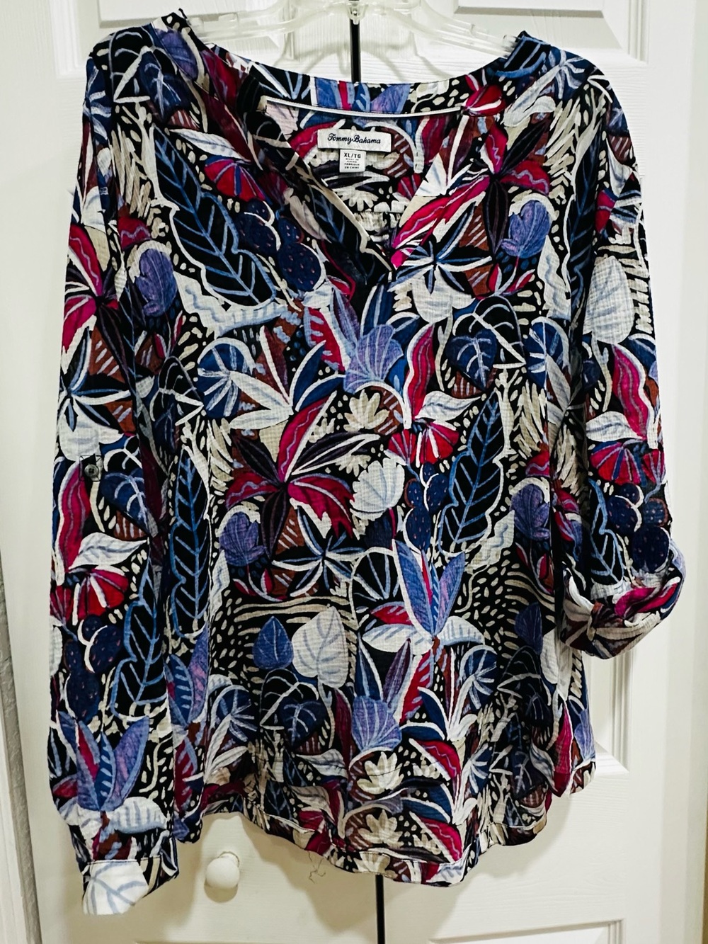 Tommy Bahama Floral V-Neck Pullover Top in Blue, Purple, Red